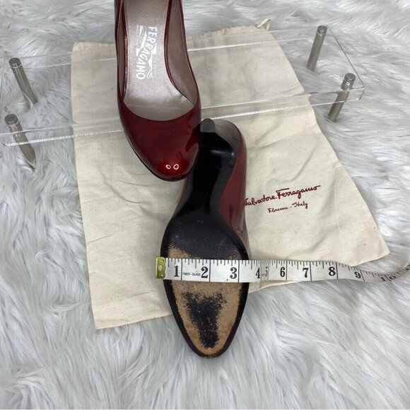 Salvatore Ferragamo Women’s Red Patent Leather Almond‎ Toe Designer Pumps US 8 - Picture 16 of 16